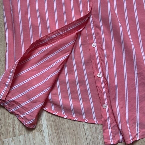 Abercrombie & Fitch Women’s Pink White Short Sleeve Button-Down Shirt Size XS - Picture 3 of 9
